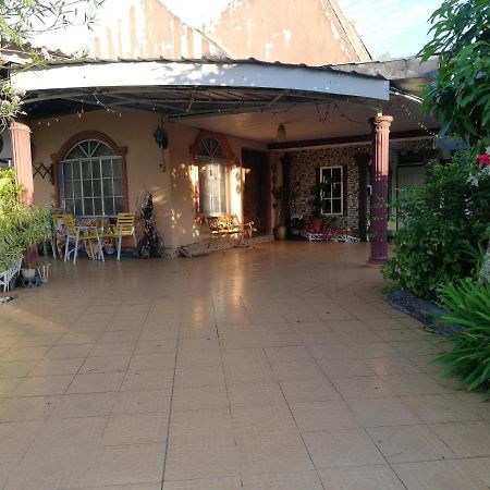 Love Homestay Ct Кангар Екстериор снимка