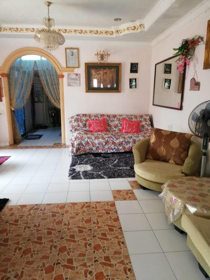 Love Homestay Ct Кангар Екстериор снимка