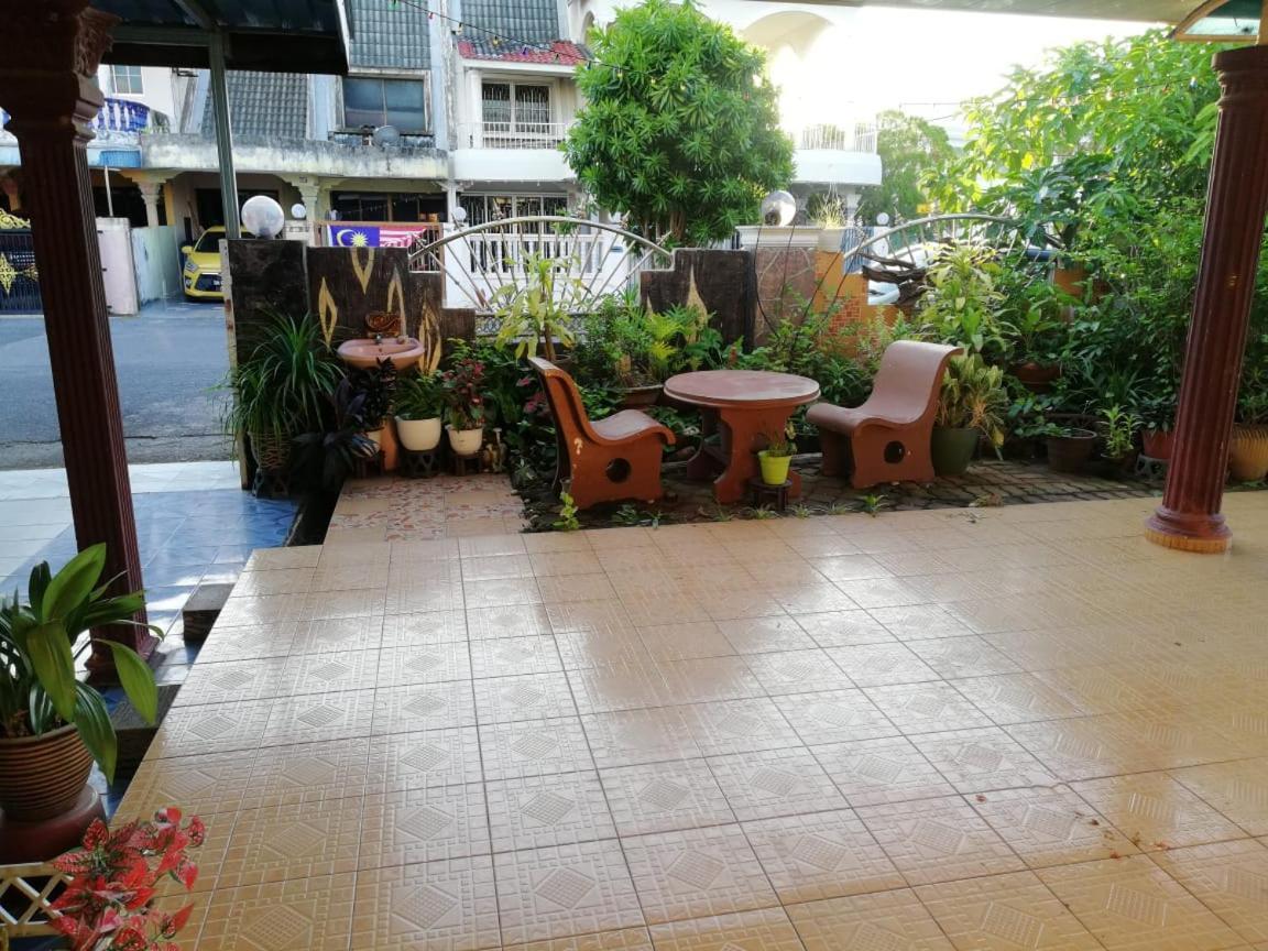 Love Homestay Ct Кангар Екстериор снимка